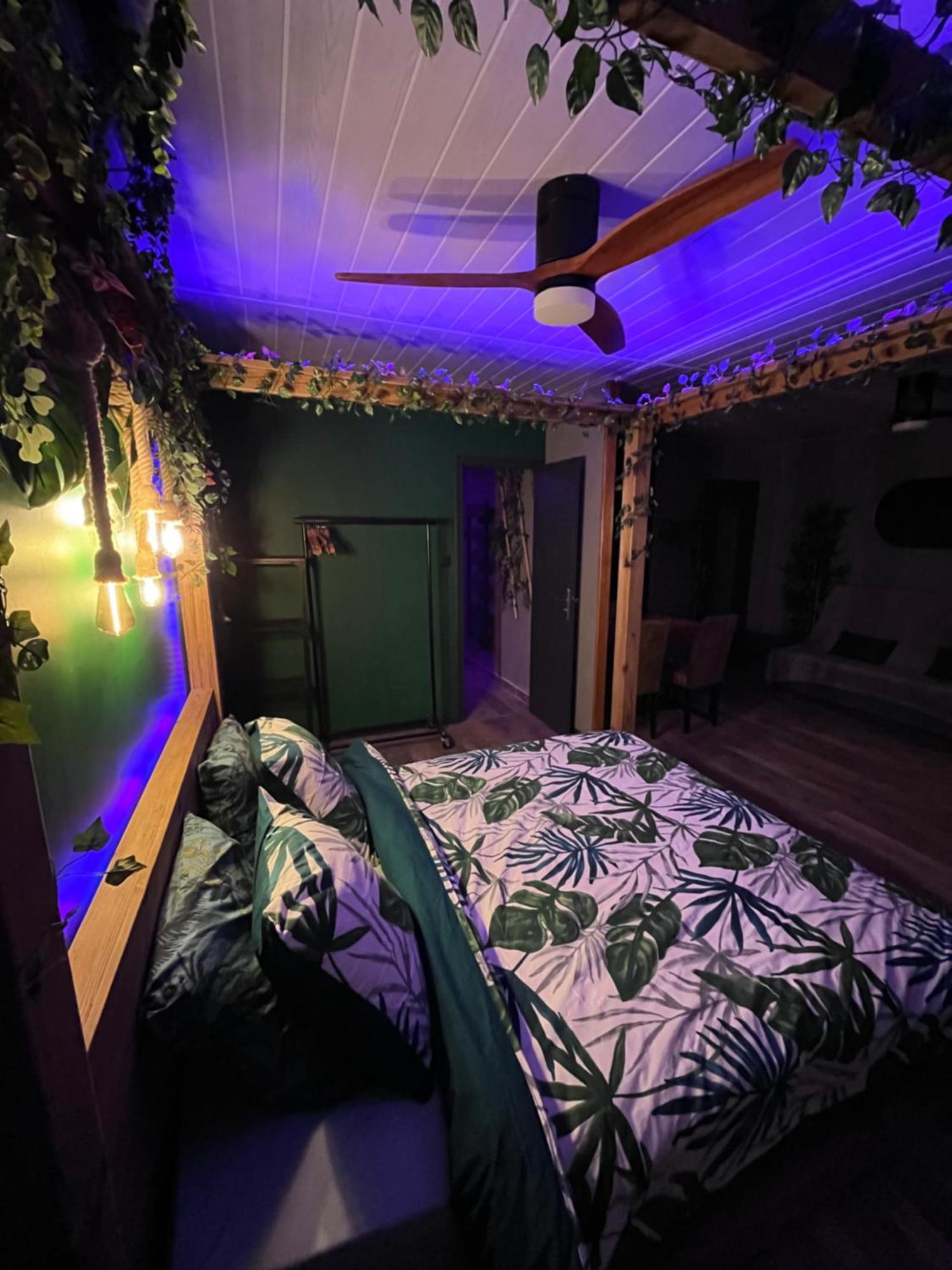 Oasis Tropical & Sauna Saint-Hilaire-de-Riez Bagian luar foto