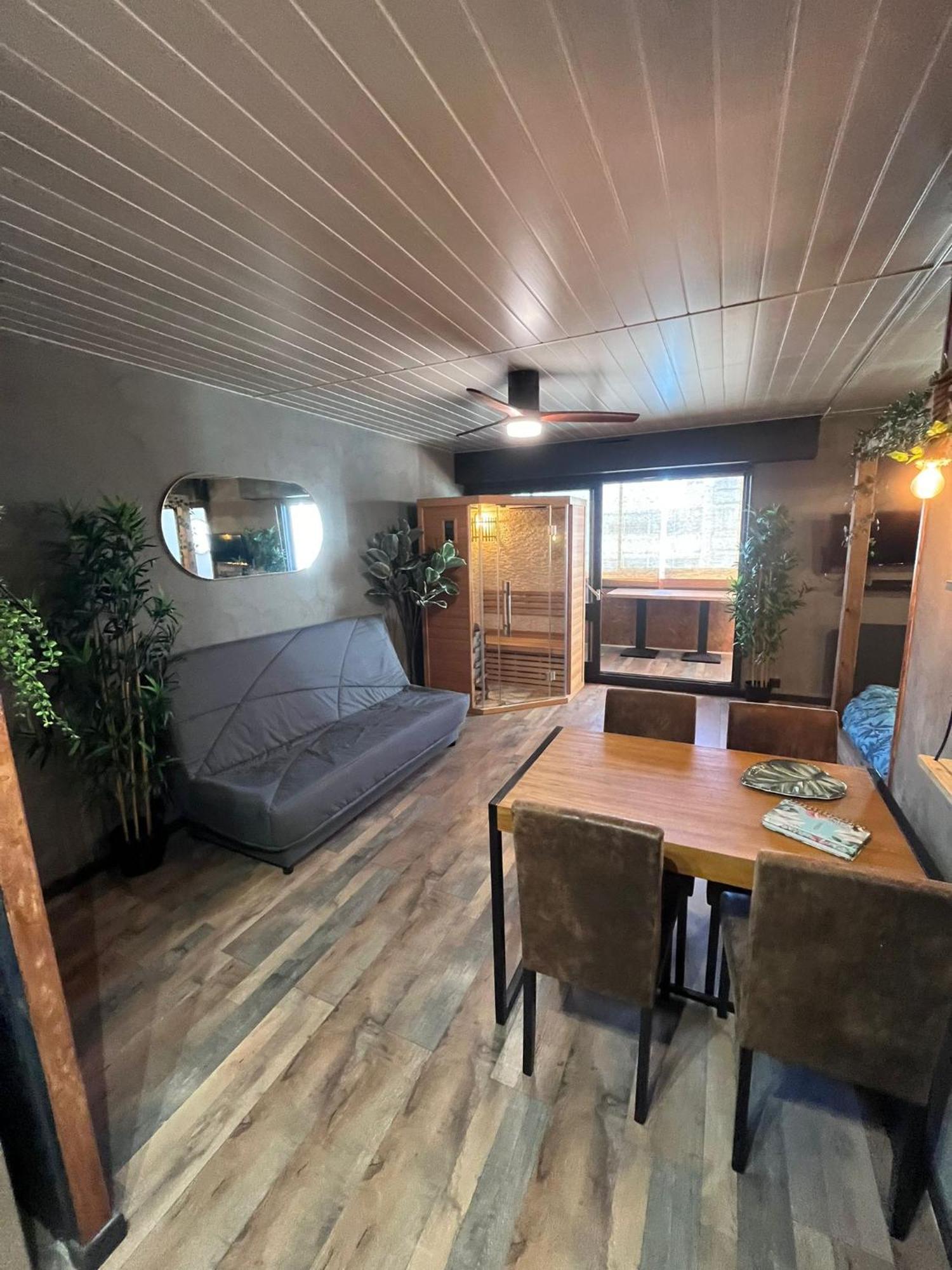 Oasis Tropical & Sauna Saint-Hilaire-de-Riez Bagian luar foto