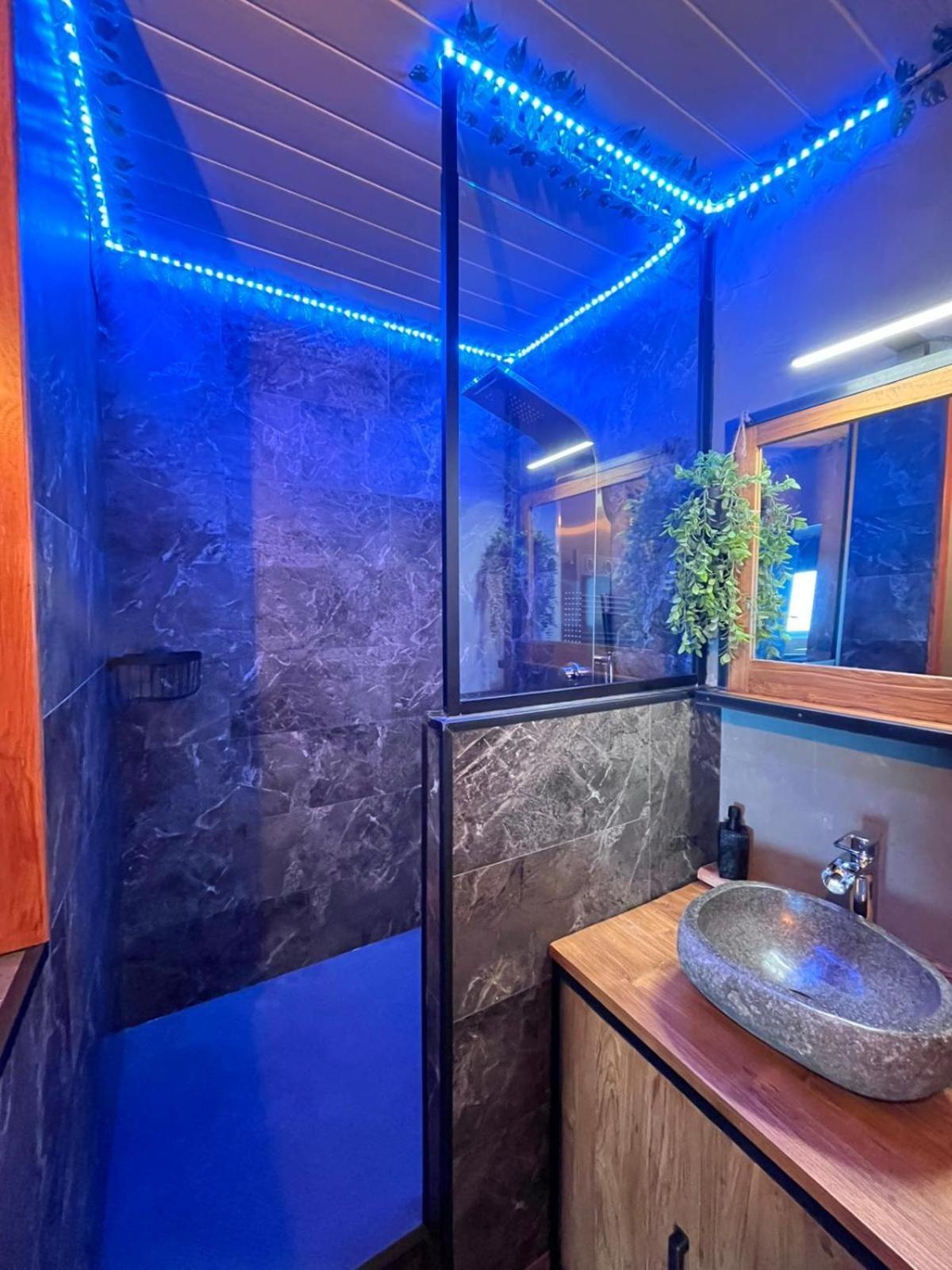 Oasis Tropical & Sauna Saint-Hilaire-de-Riez Bagian luar foto